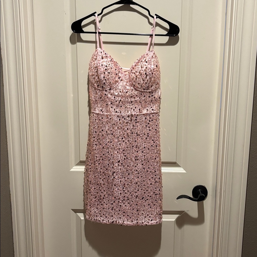 Chic Pink Sequin Dress